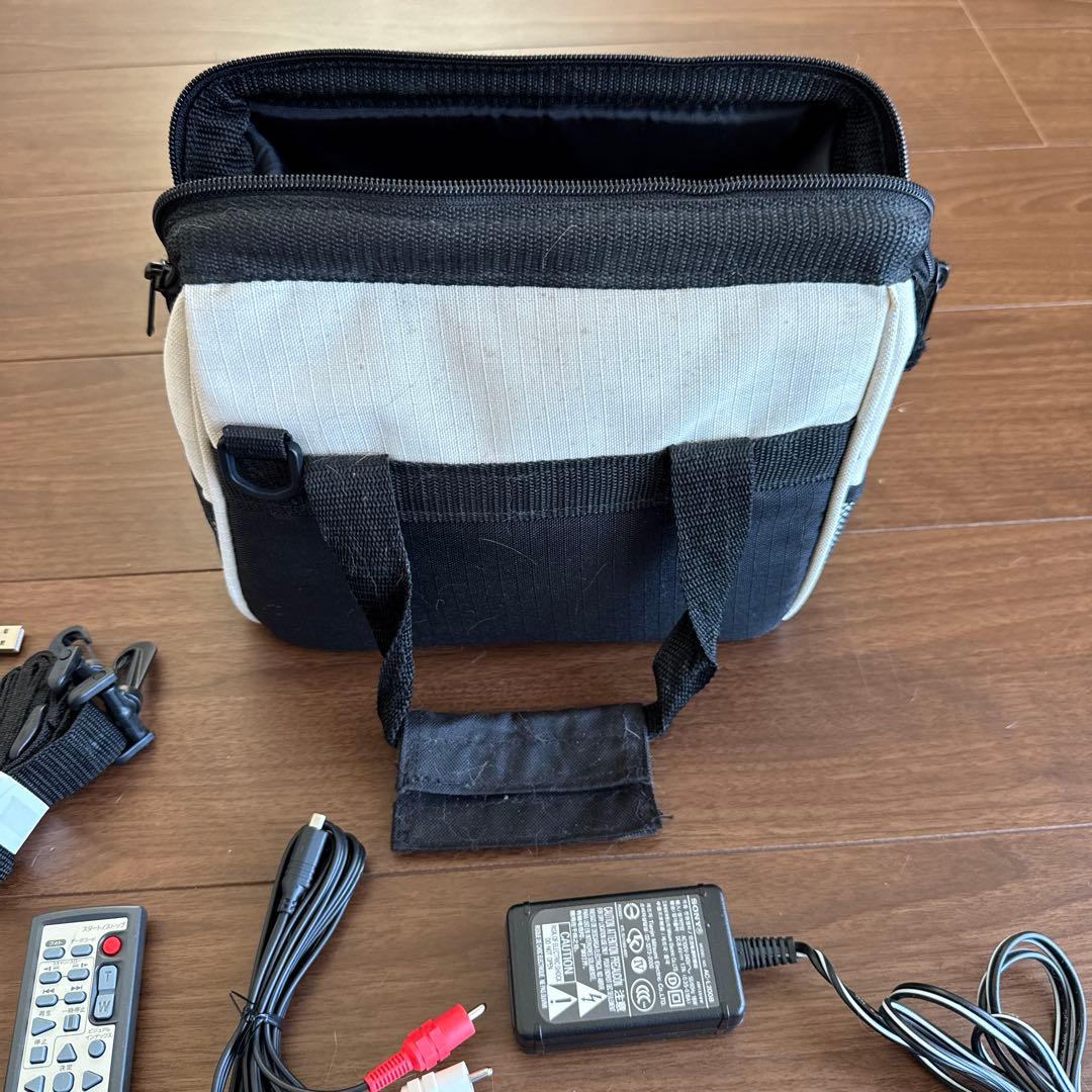 超美品　【動作確認ＯＫ】SONY　Handycam　HDR-UX7