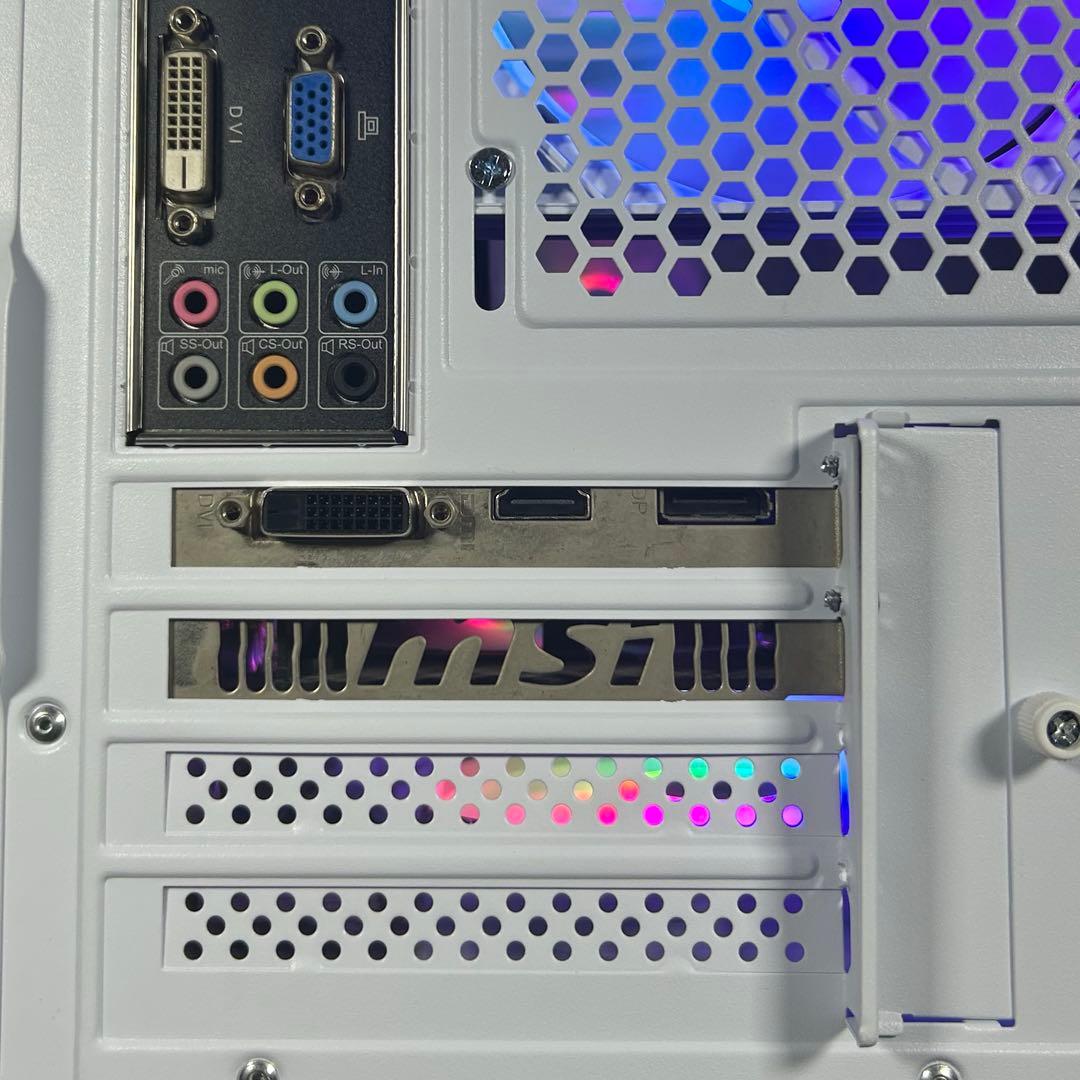 自作ゲーミングPC RX560 i7 FPSゲームプレイ可 SSD搭載