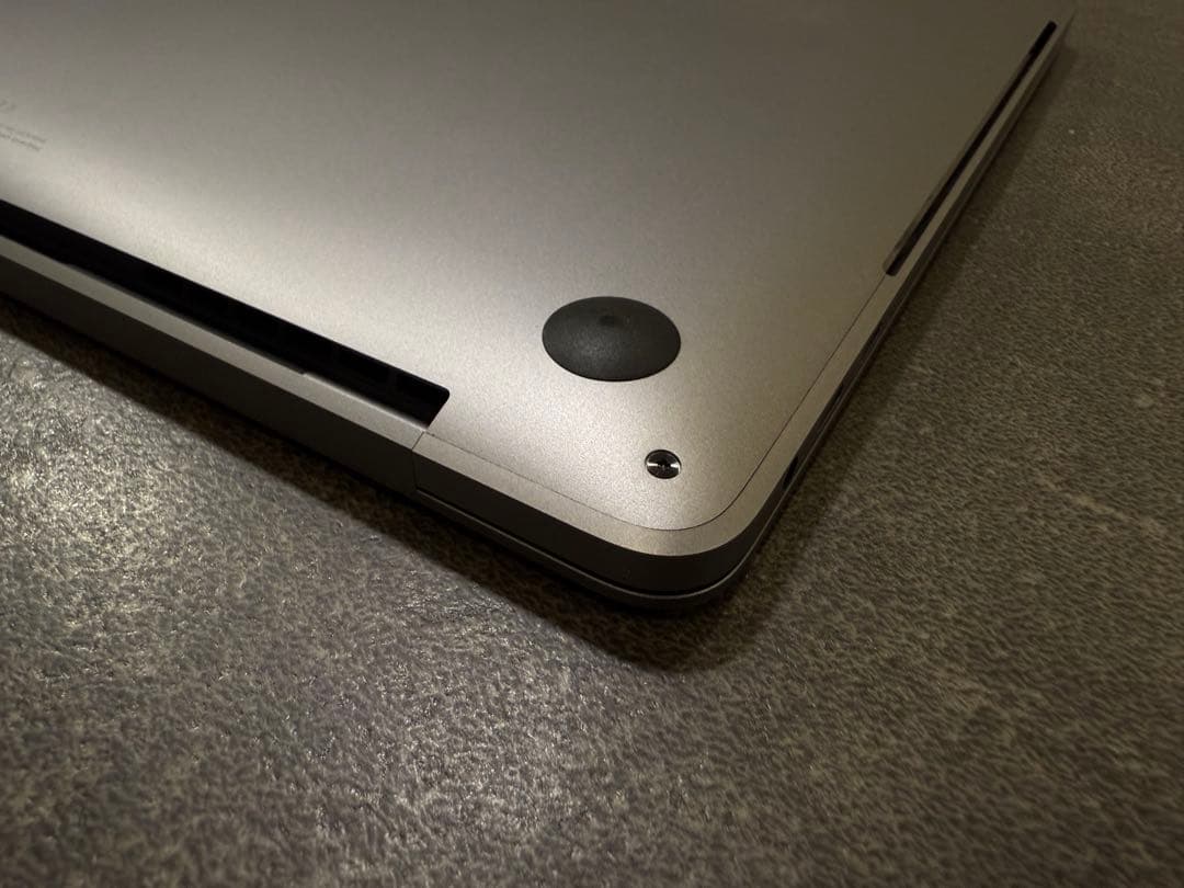 MacBook Pro 2020 13インチ Intel 16GB/1TB