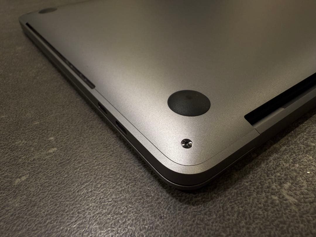 MacBook Pro 2020 13インチ Intel 16GB/1TB