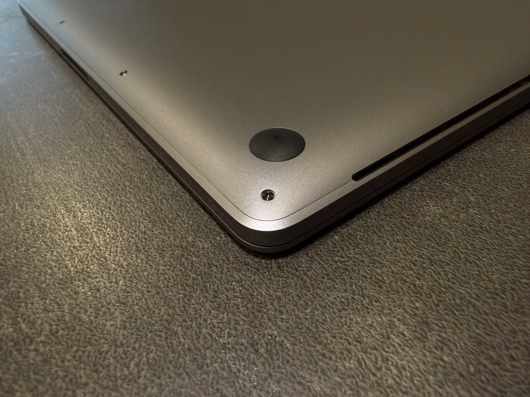 MacBook Pro 2020 13インチ Intel 16GB/1TB