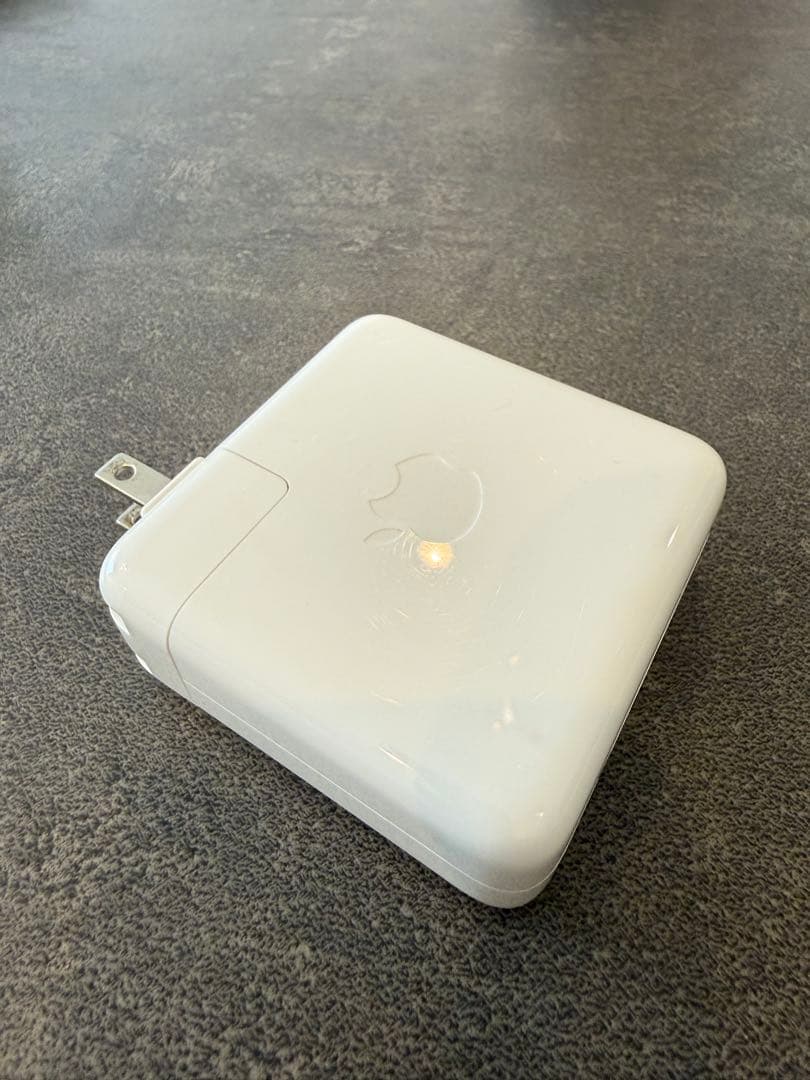 MacBook Pro 2020 13インチ Intel 16GB/1TB