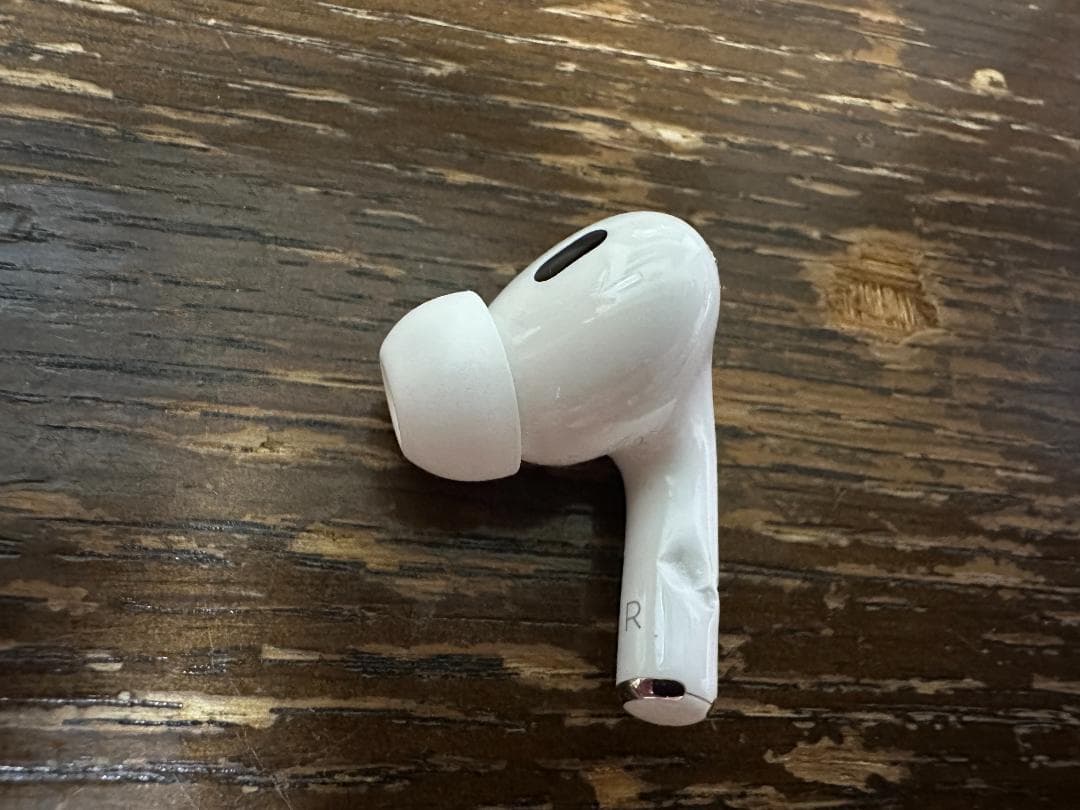 ろ*ん様 AirPods Pro 2 A3048 訳アリ