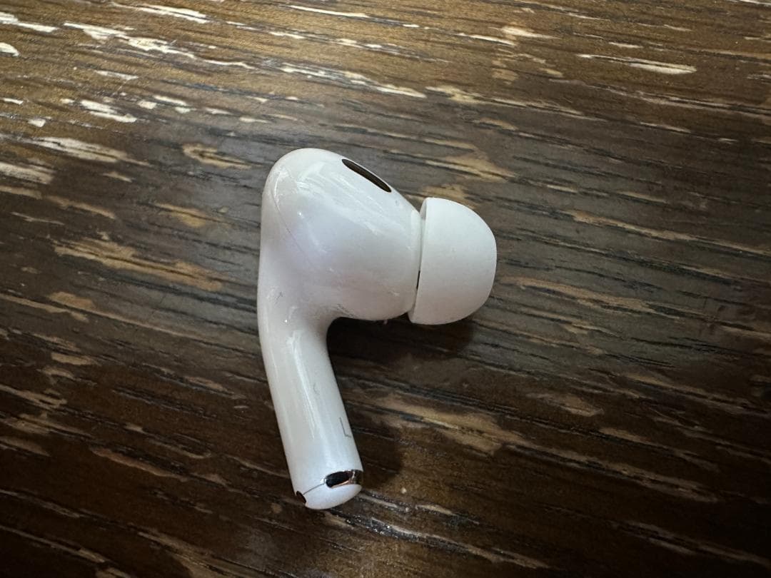 ろ*ん様 AirPods Pro 2 A3048 訳アリ