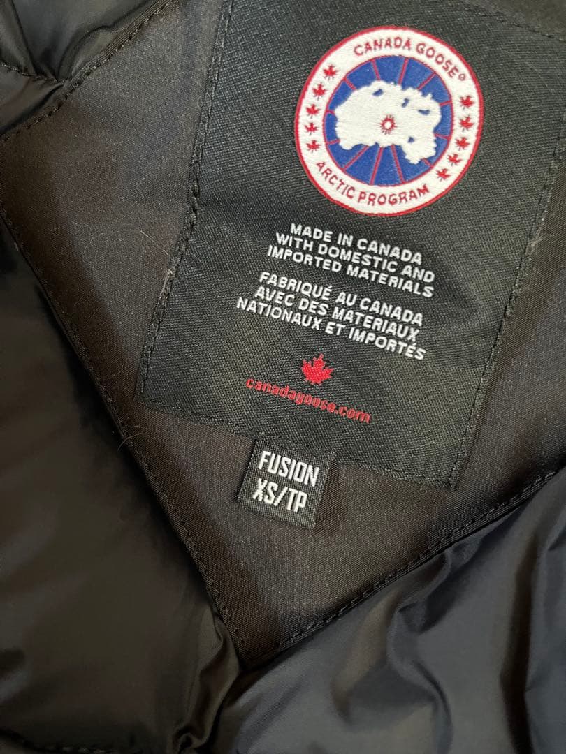 カナダグース　ダウンジャケット xs