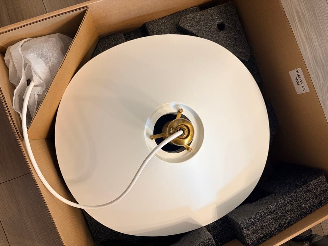 【美品】Vinka ヴィンカ ペンダントライトLEDライト付き