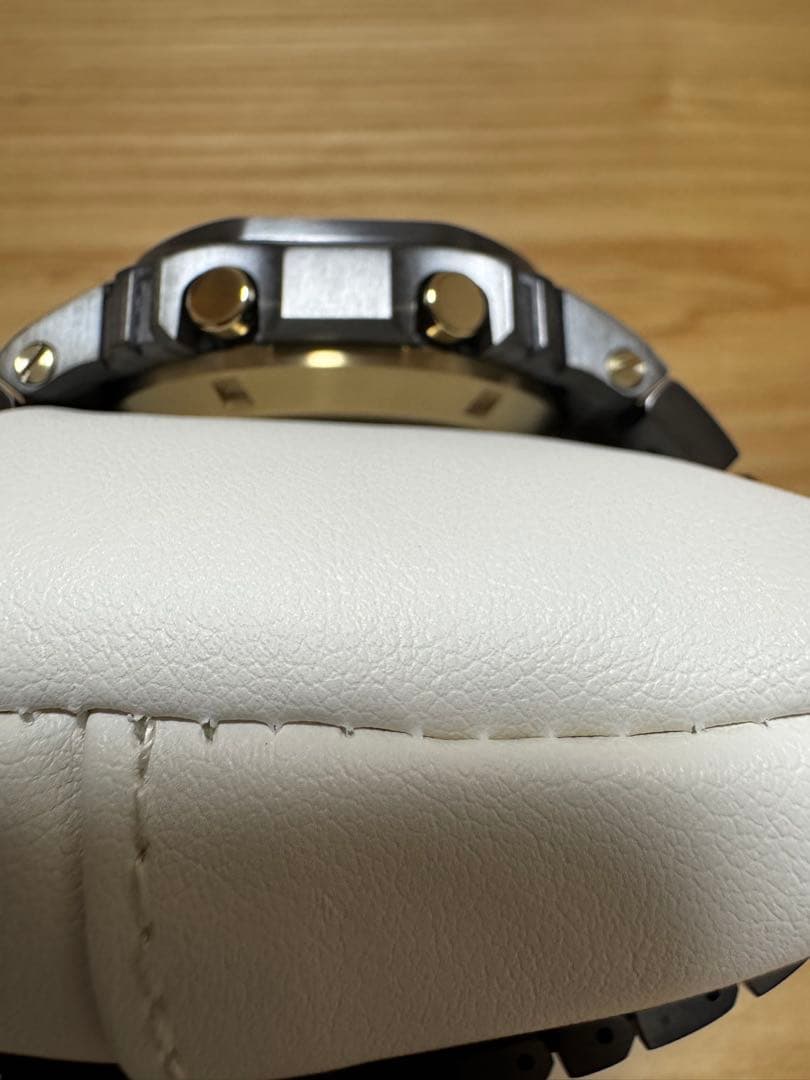 【試着のみ未使用品】G SHOCK MRG-B5000B-1JR