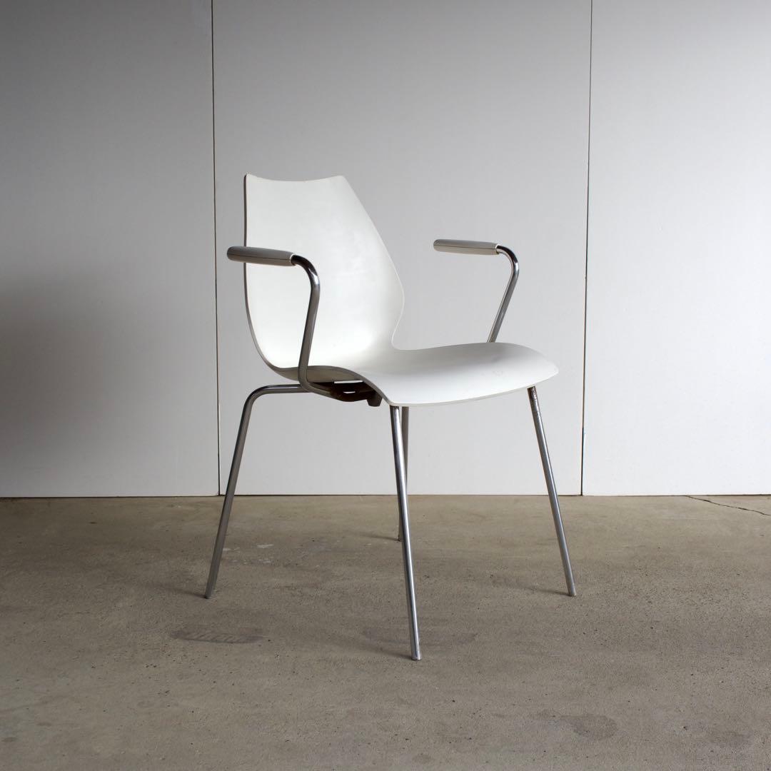 カルテル　マウイチェア　アーム　ダイニング　ミッドセンチュリー　ポストモダン