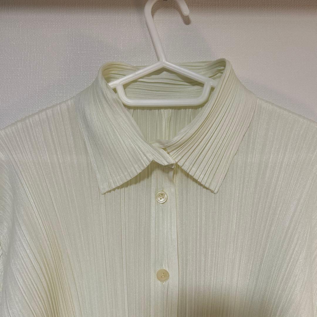 プリーツプリーズ　シャツトップス