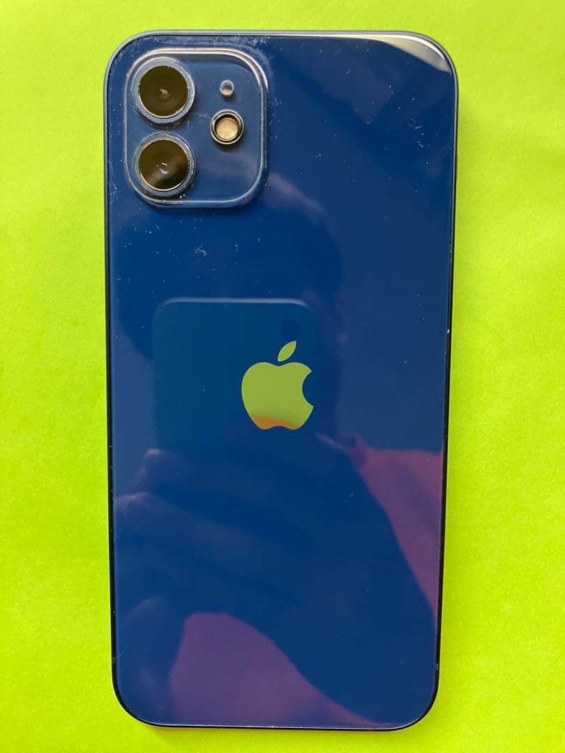 きゅーぴー商品　Apple iPhone12 ブルー