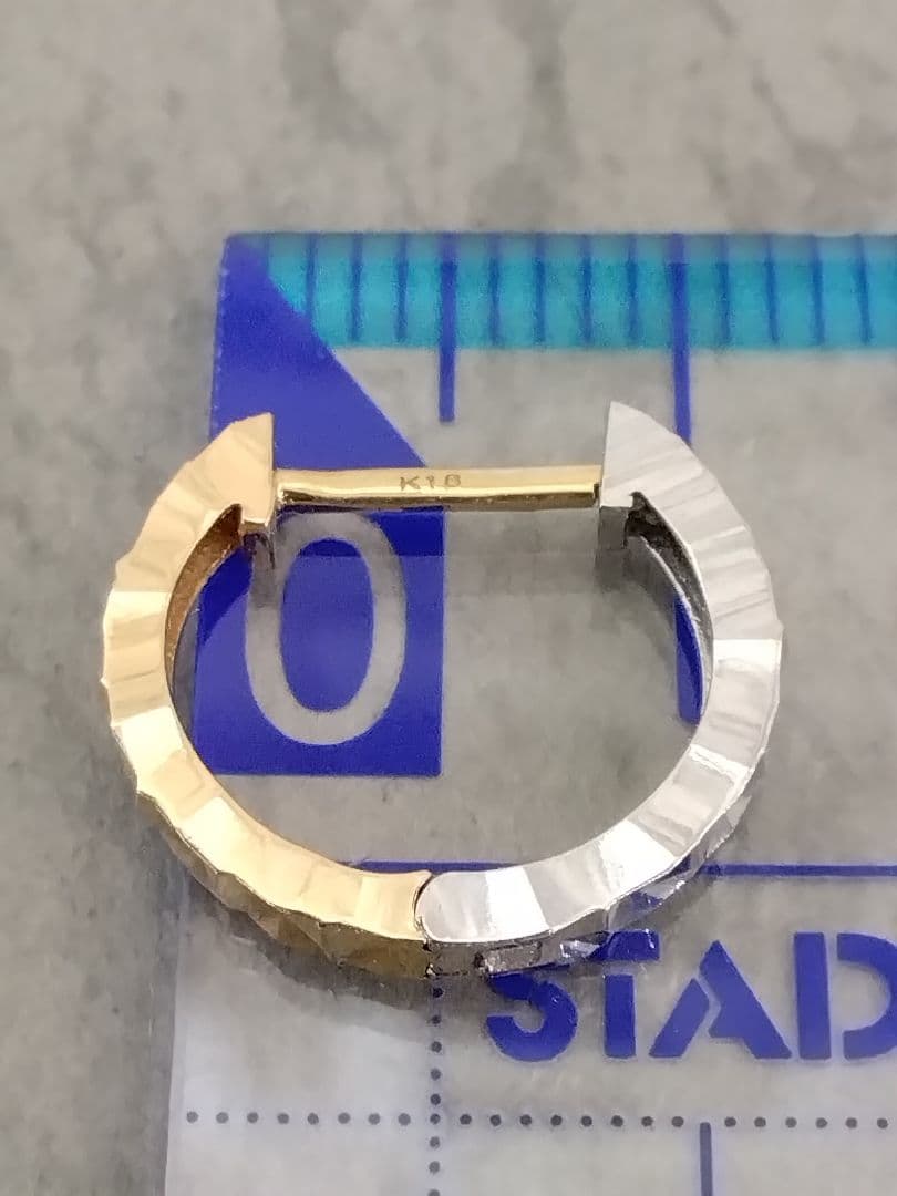 K18YG/WG地金ピアス　片耳用　　中古品