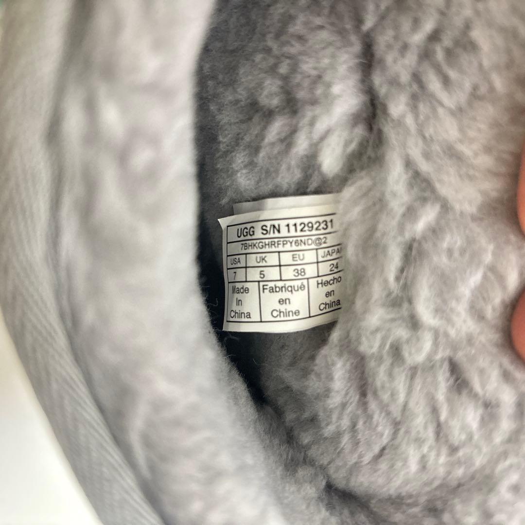 【UGG】美品クラシックショートムートンブーツCLASSIC SHORT II