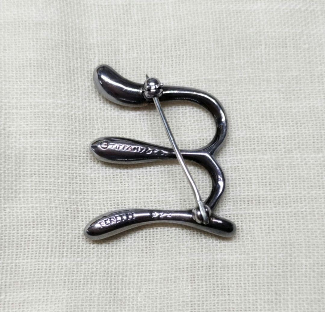 ティファニー　イニシャルブローチ　M ラージ925