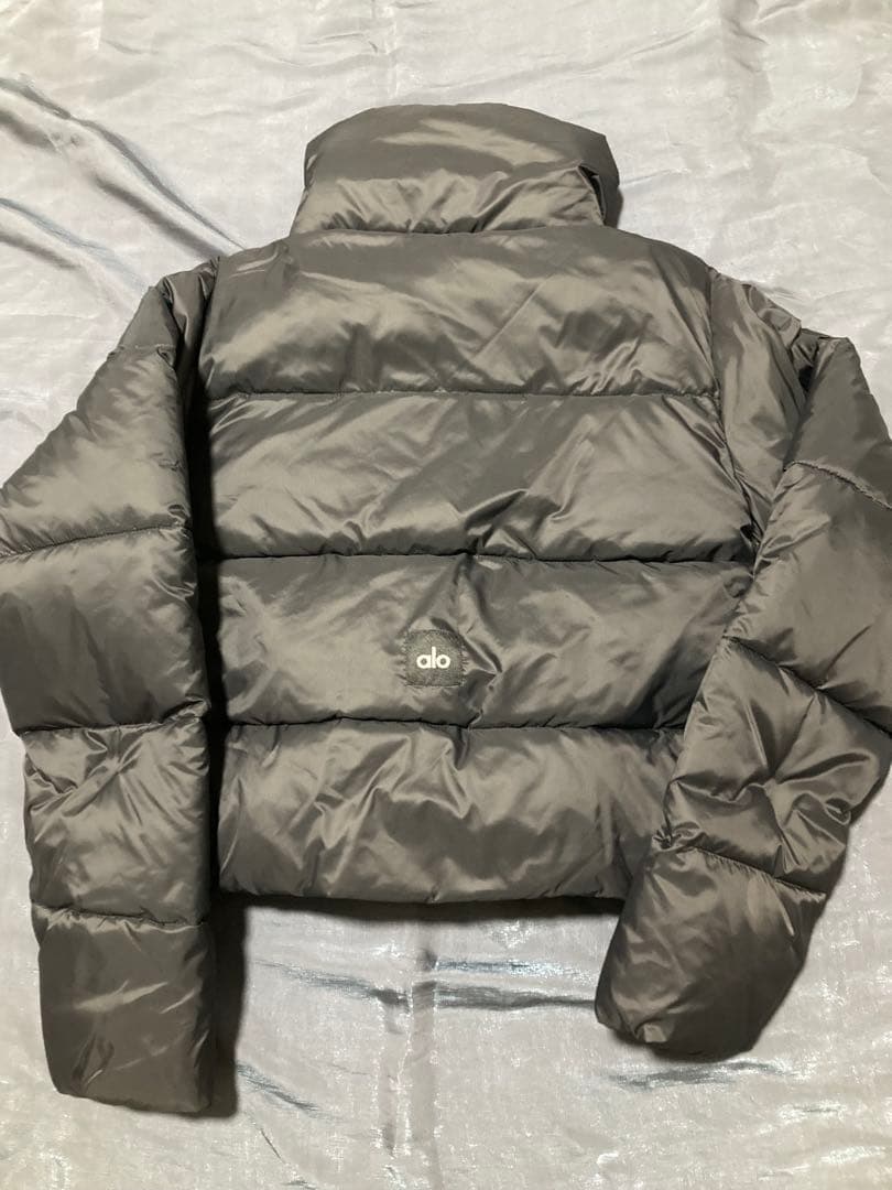 alo ダウンジャケット