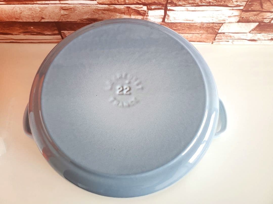 【極美品/週末価格】ル・クルーゼ　ココットロンド　22㎝　コースタルブルー