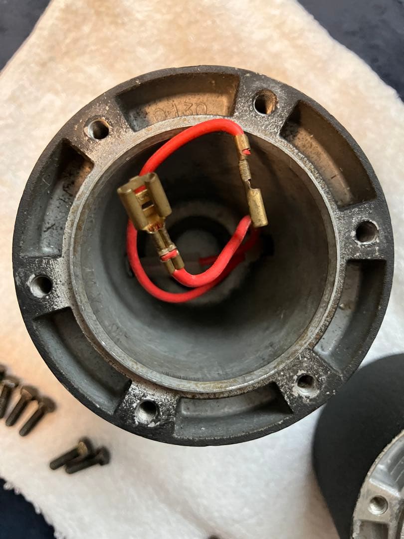 ナルディNARDI wood handle イタリア製　ボス2種類　メルセデス含