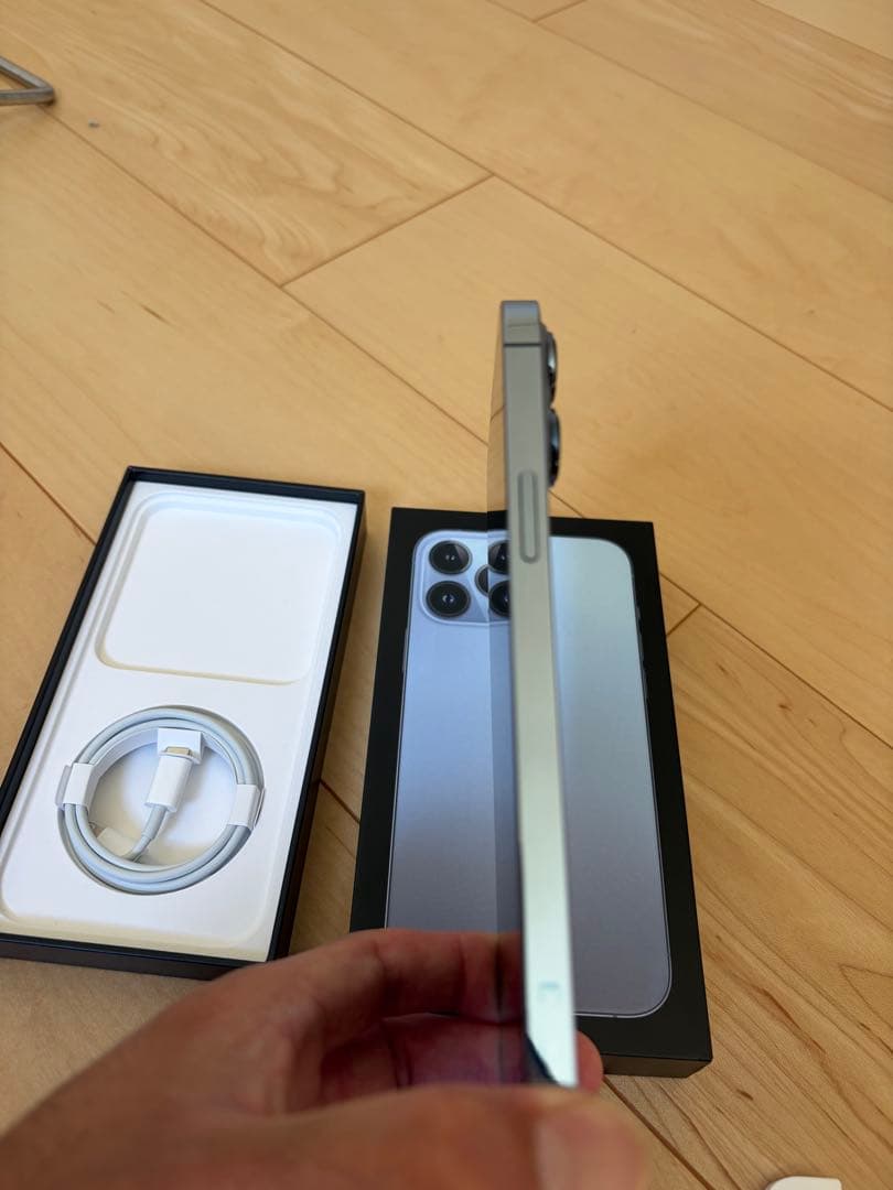 【やまやま】iPhone13Promax 128g シエラブルー