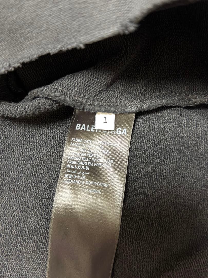BALENCIAGA Be different フーディー サイズ1