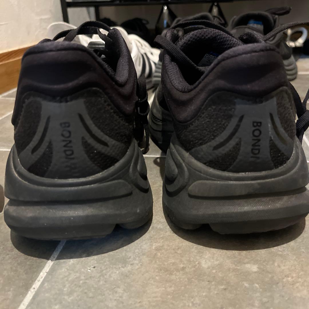 HOKA ボンダイ9 ワイド　26センチ