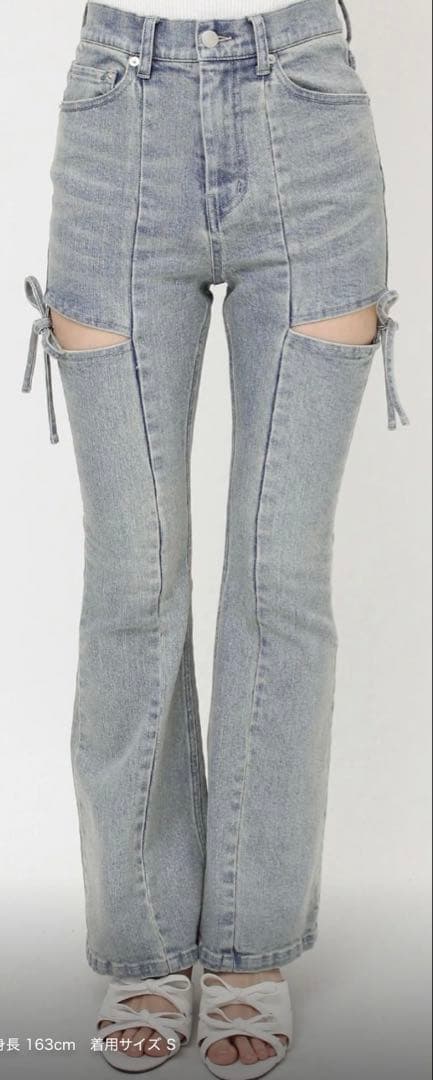 RESEXXY リゼクシー　カットアウトリボンフレアデニムパンツ