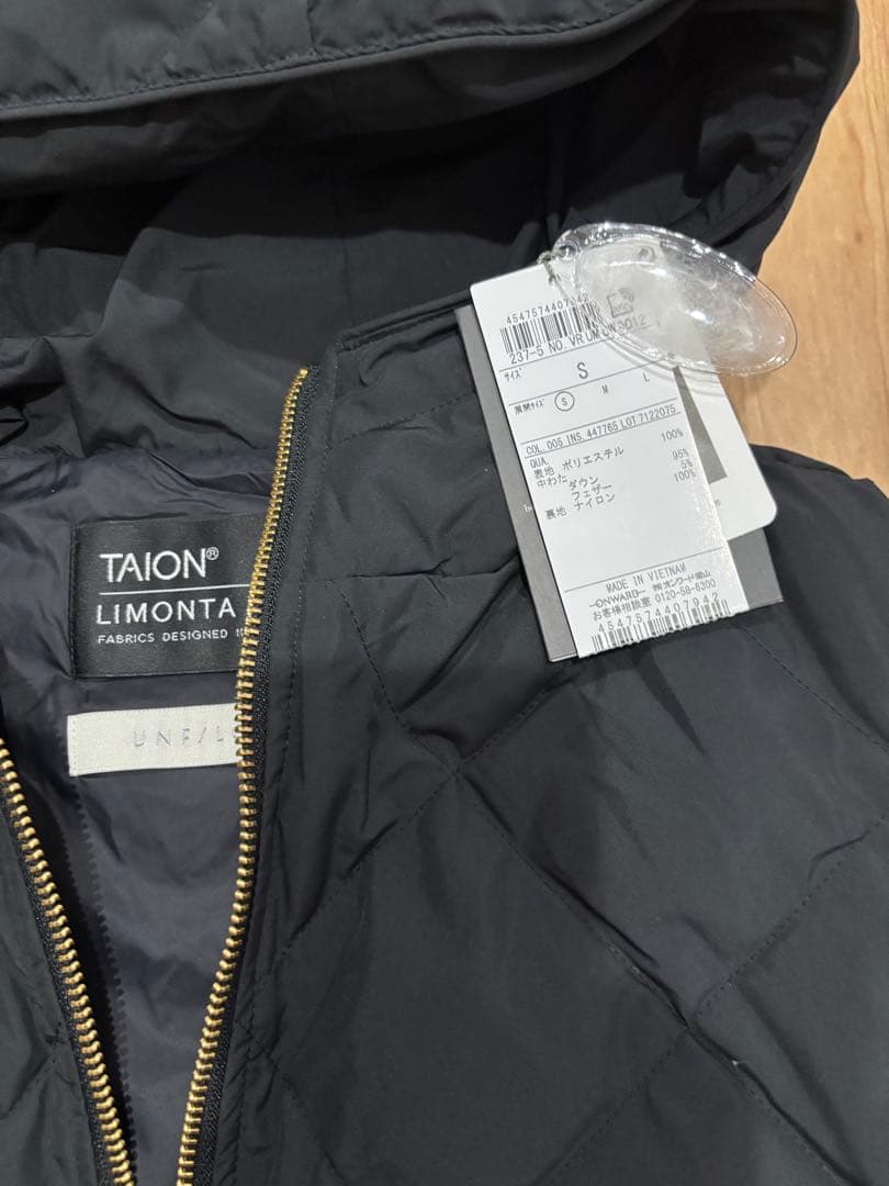 【TAION×UNFILO 】フード付きジレ　ブラック　　　Sサイズ