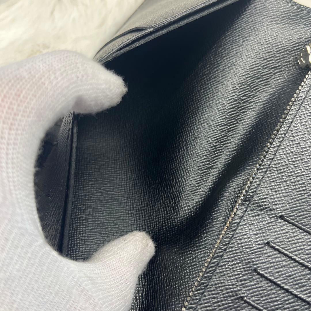 【極美品】ルイヴィトンエピ 長財布 エンボス加工