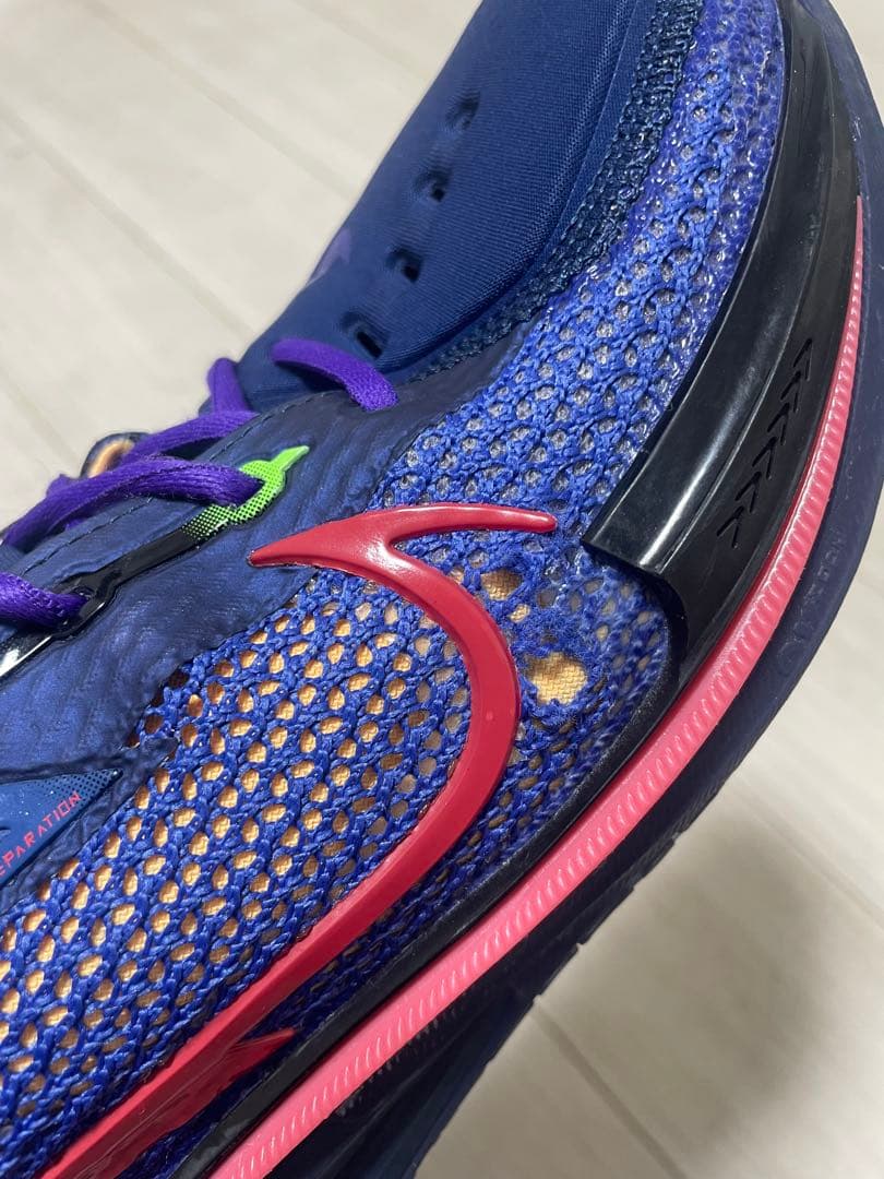 NIKE ナイキ　GTCUT1 poison