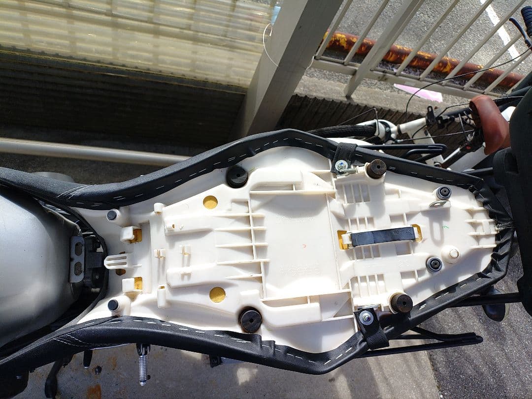 【直接渡し限定】MT09（第二世代向け）コンフォートシート