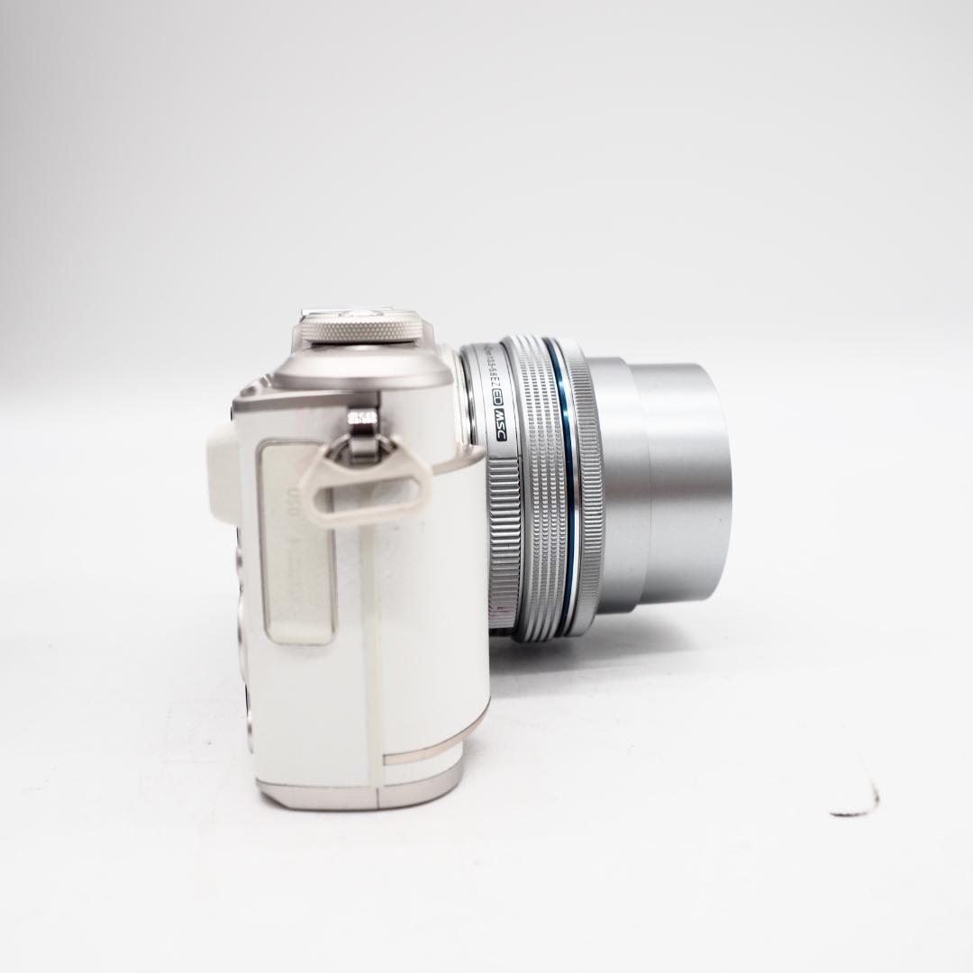 OLYMPUS PEN E-PL10 ミラーレス一眼 ホワイト ダブルレンズ