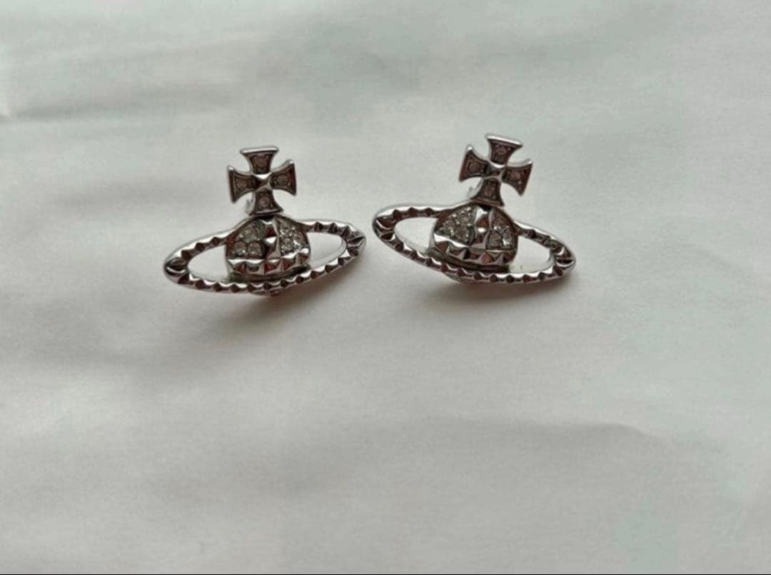 Vivienne Westwood ピアス両耳