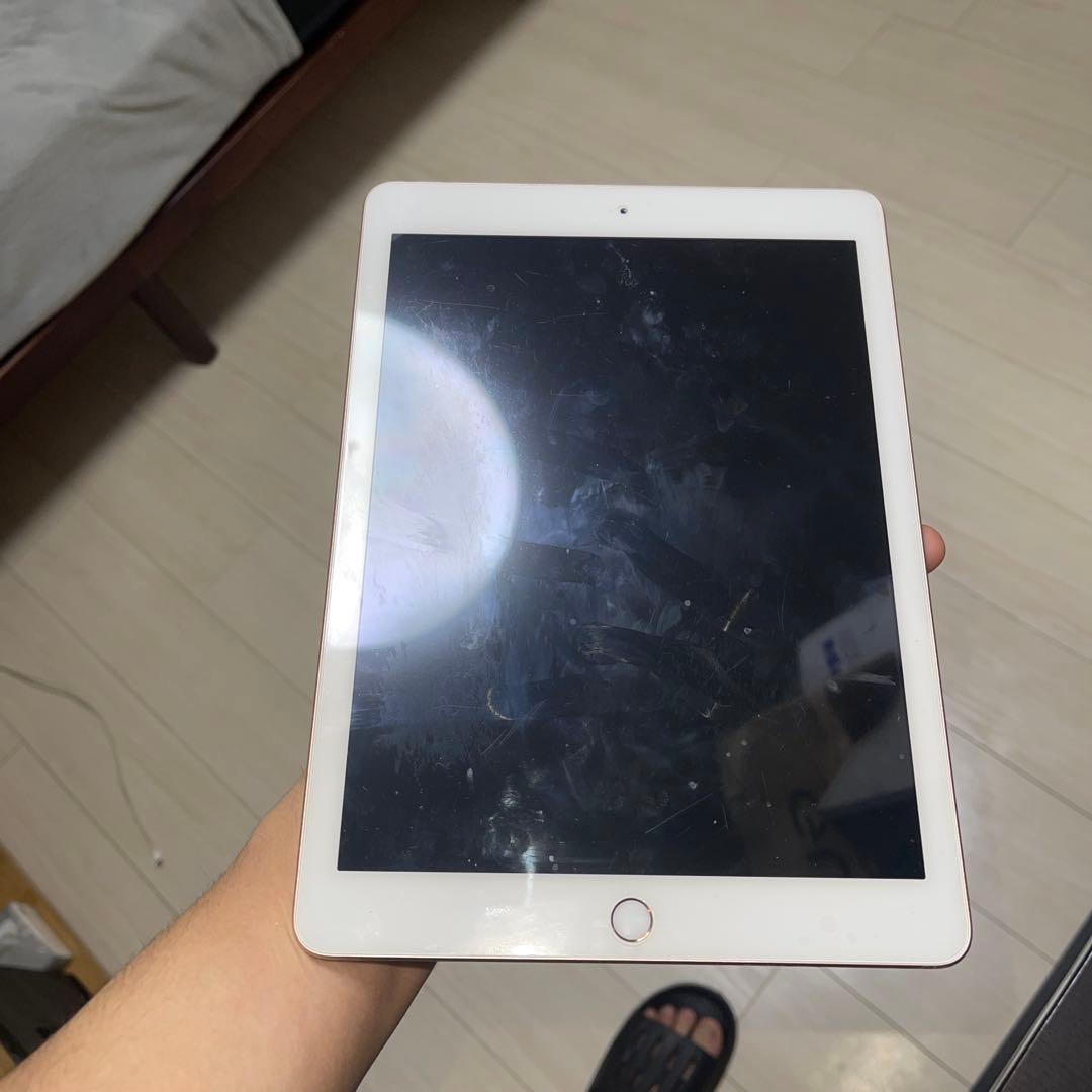 Apple iPad ゴールド 本体