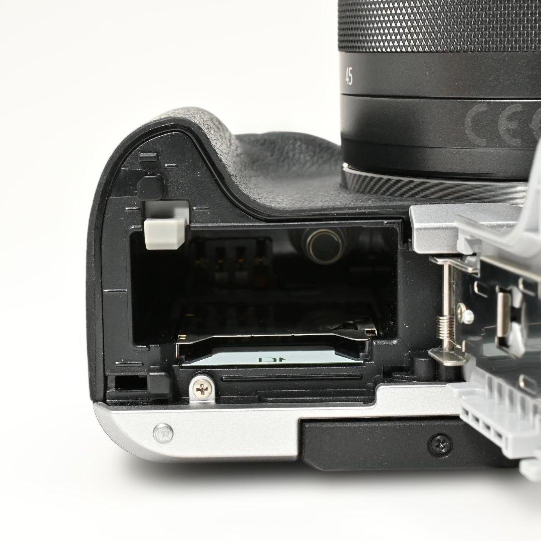 【ほぼ新品】 Canon EOS M6 レンズキット EF-M15-45mm