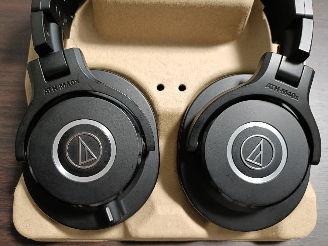 交換用イヤーパッド付き audio-technica ATH-M40x