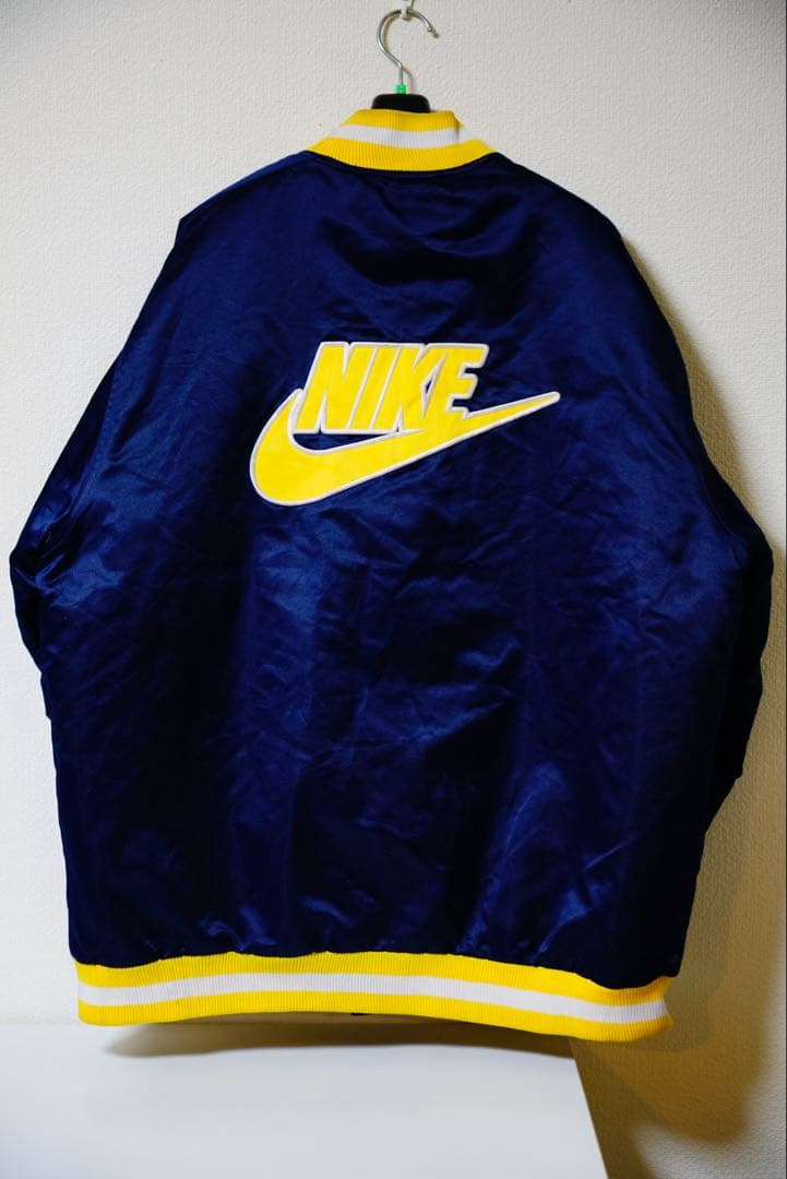 ジャケット・アウター NIKE CLASSIC HOOPS PRODUCT COURT GEAR