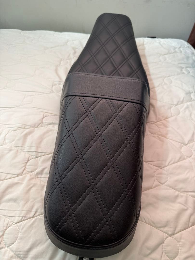 【美品】Saddlemen(サドルマン) バイク用シート　ハーレースポーツスター