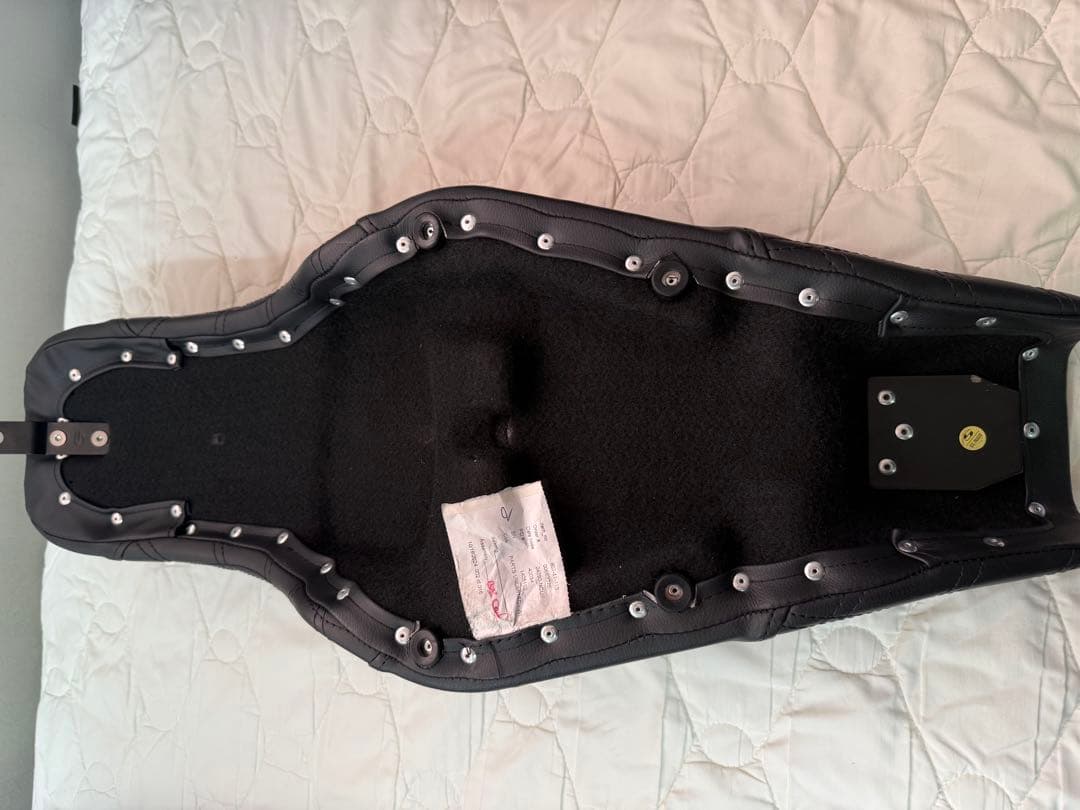 【美品】Saddlemen(サドルマン) バイク用シート　ハーレースポーツスター