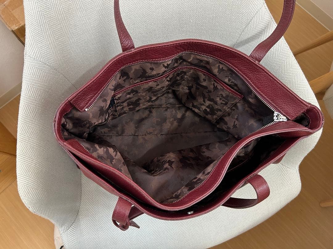 【超値引き】aniary アニアリ レザー トートバッグ　ボルドー