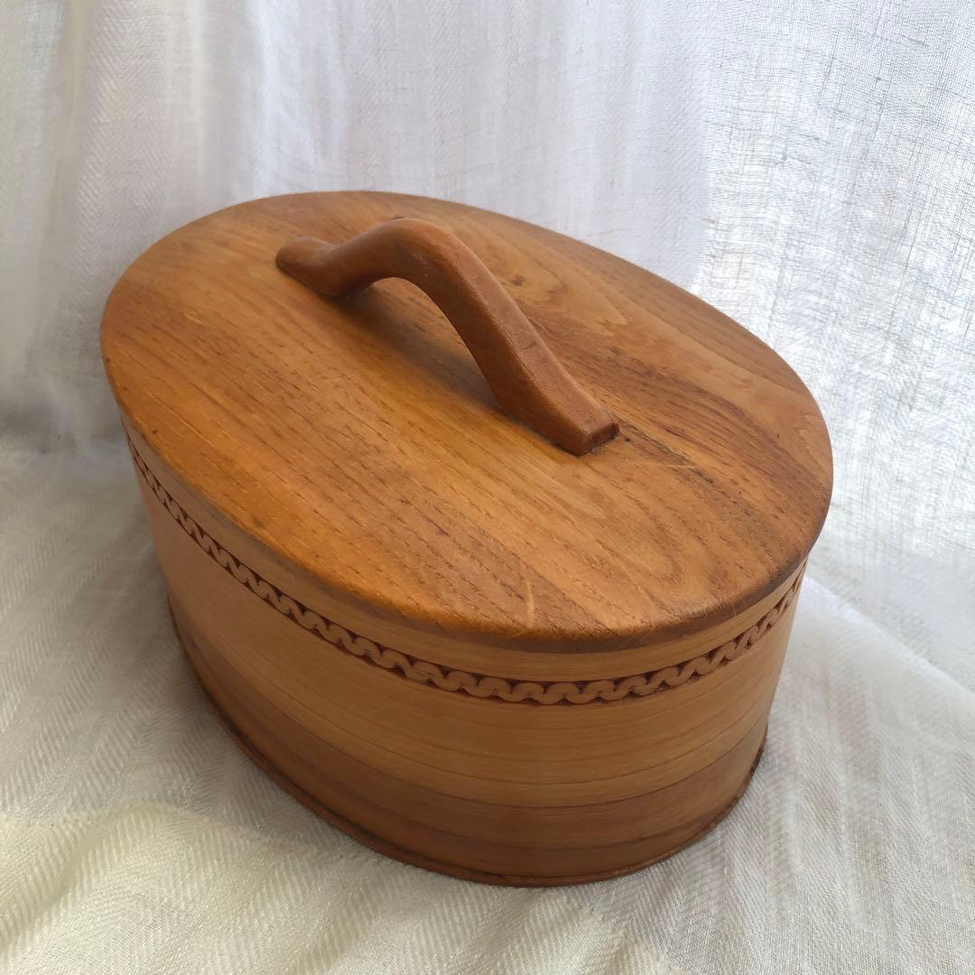 北欧　スウェーデン　木製蓋付キャニスター　アンティーク