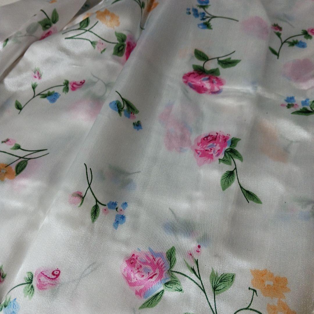 adidas 花柄サテンパジャマ　ルームウェア　シルク100% アディダス