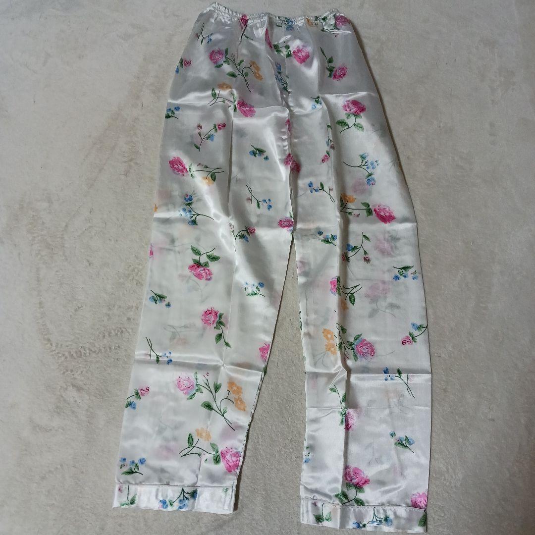 adidas 花柄サテンパジャマ　ルームウェア　シルク100% アディダス