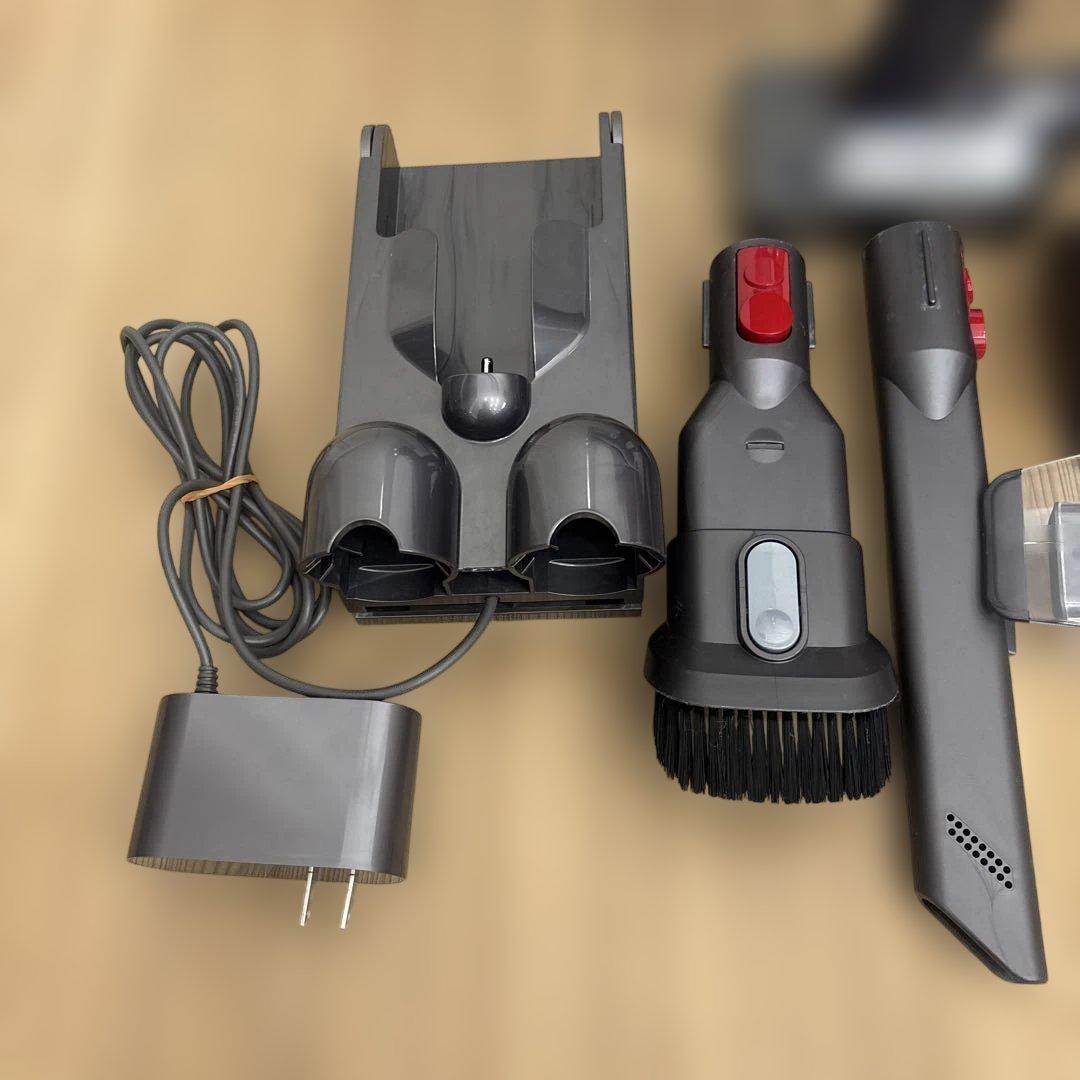 dyson v8 Slim fluffyジャンク品 ダイソン掃除機