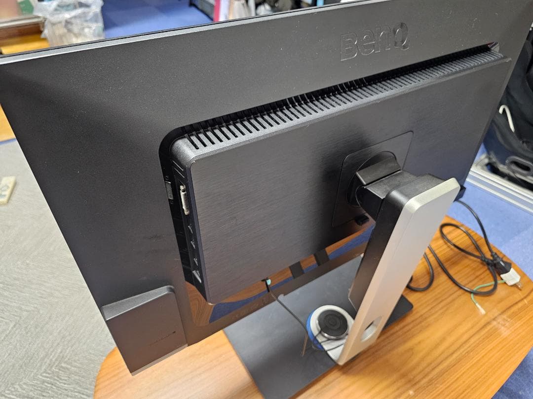 aikraプロフ必読 32型4K液晶モニター BL3201PT