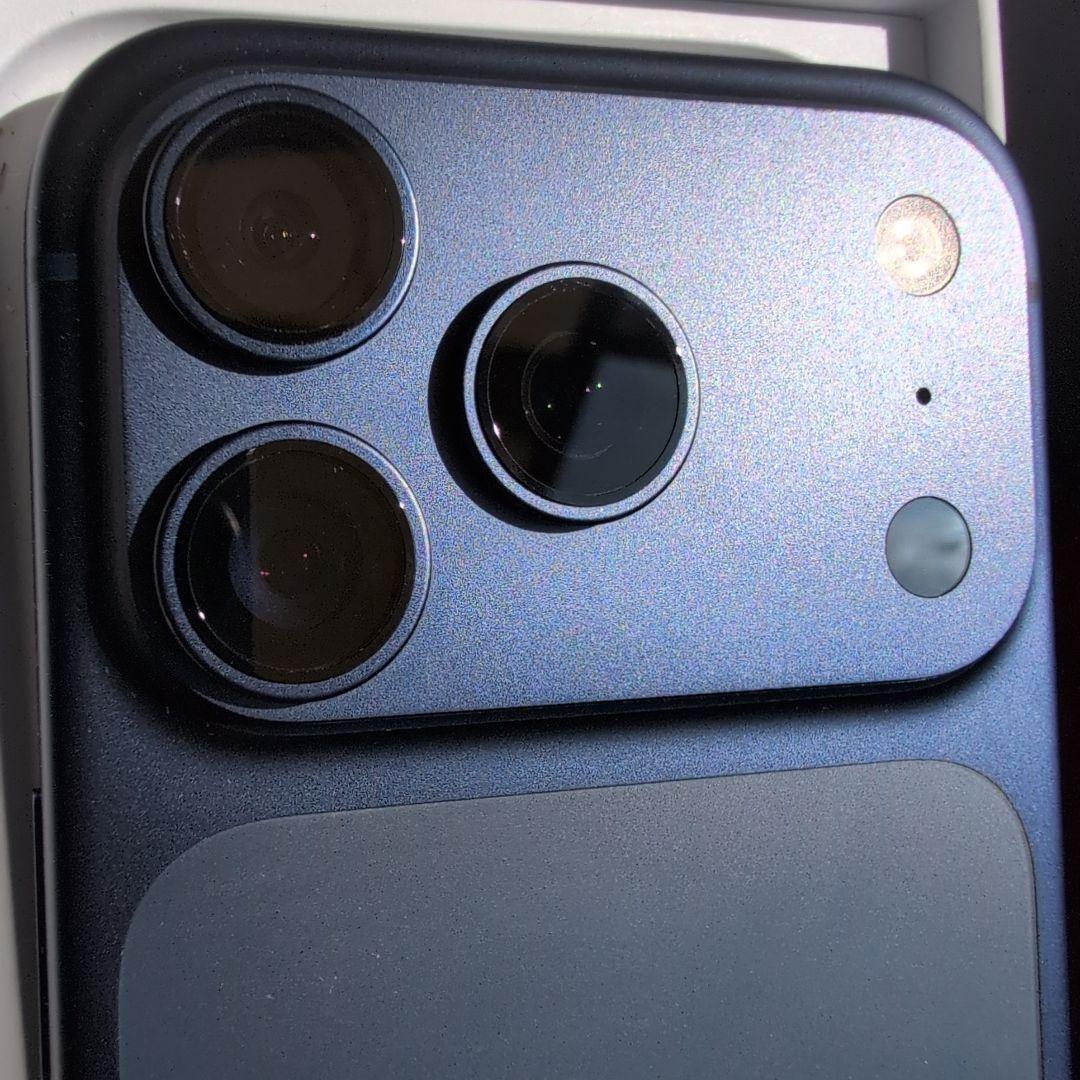 iPhone 17 pro 512GB　ディープブルー