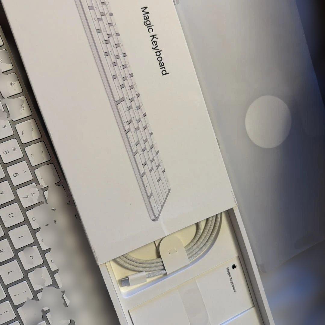 Apple Magic Keyboard ホワイト US配列 付属品完備 箱付き