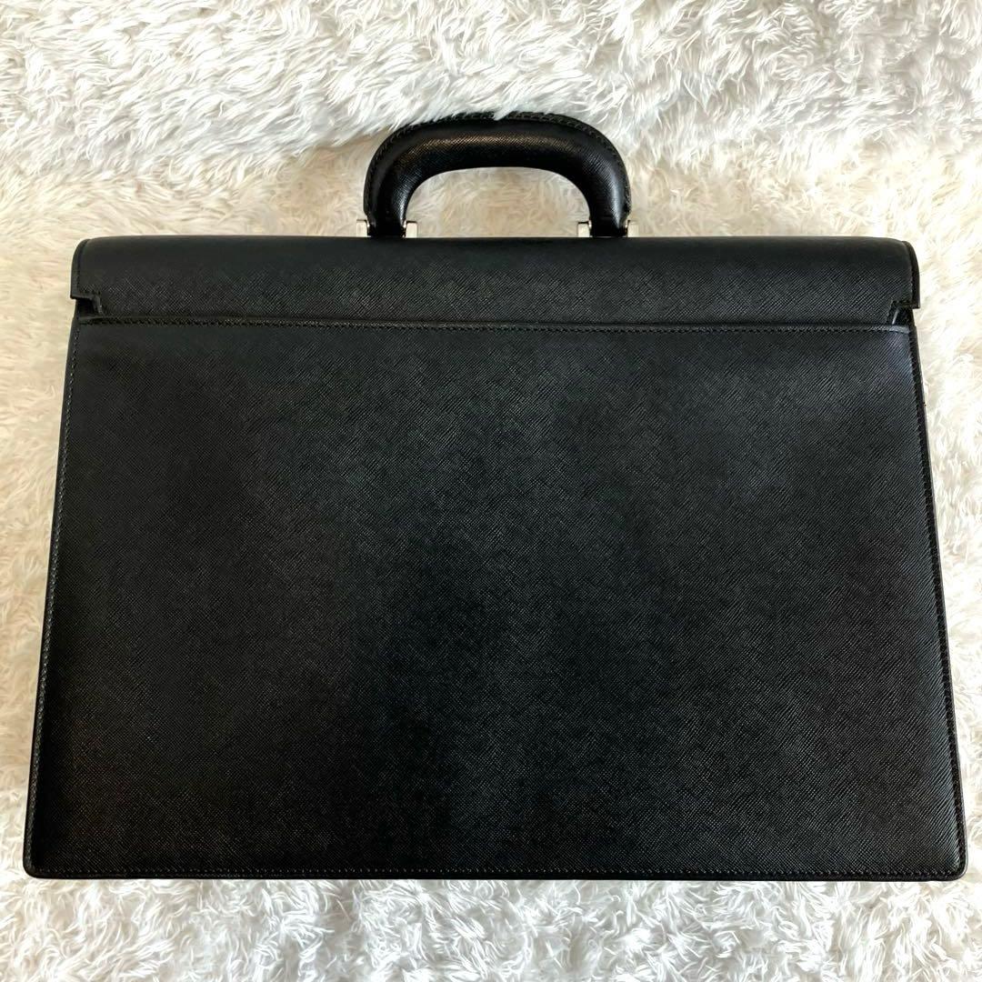 【美品】Burberry 高級ビジネスバッグ　ダレスバッグ　鍵付き