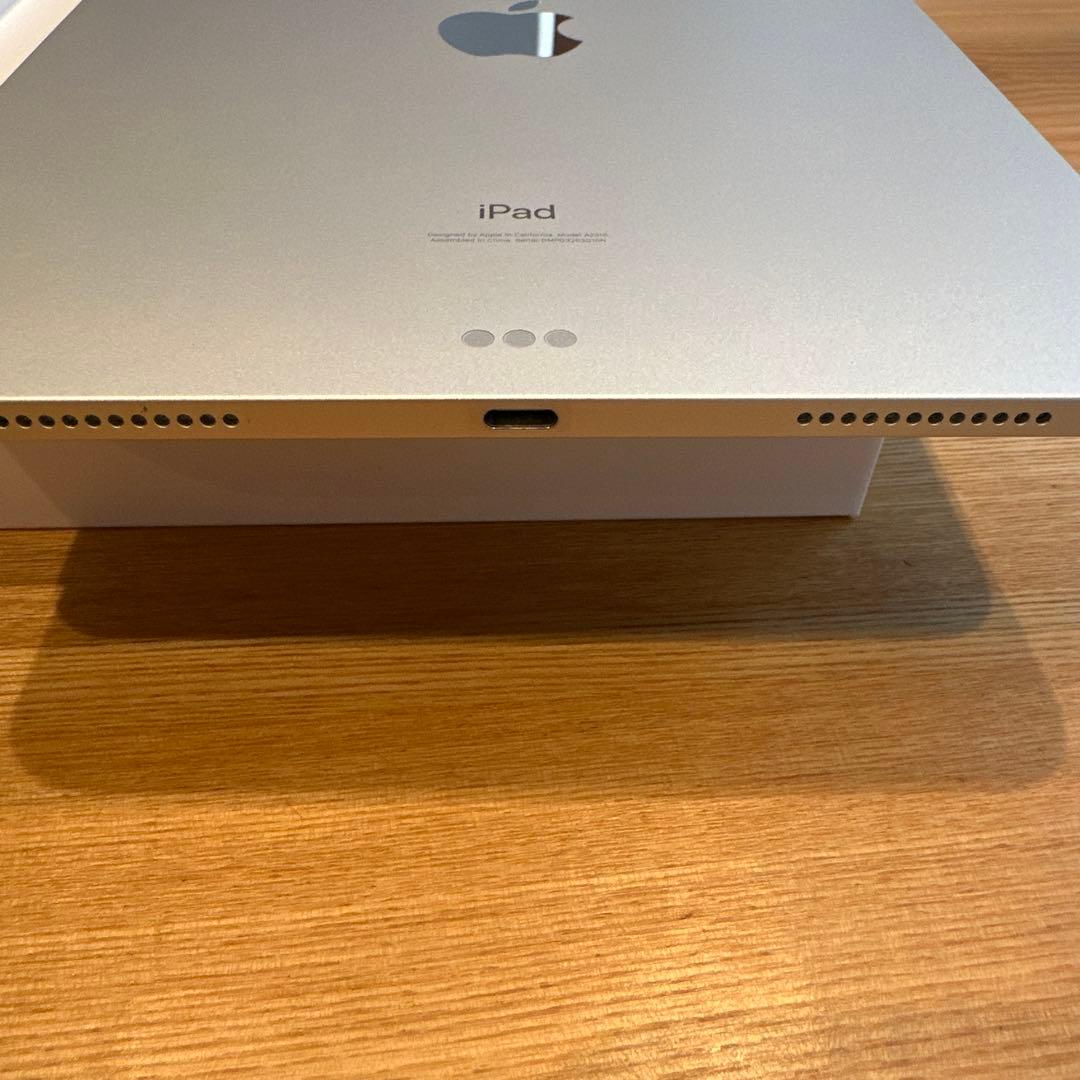 Apple iPad Air 第4世代 64GB シルバー Wi-Fiモデル