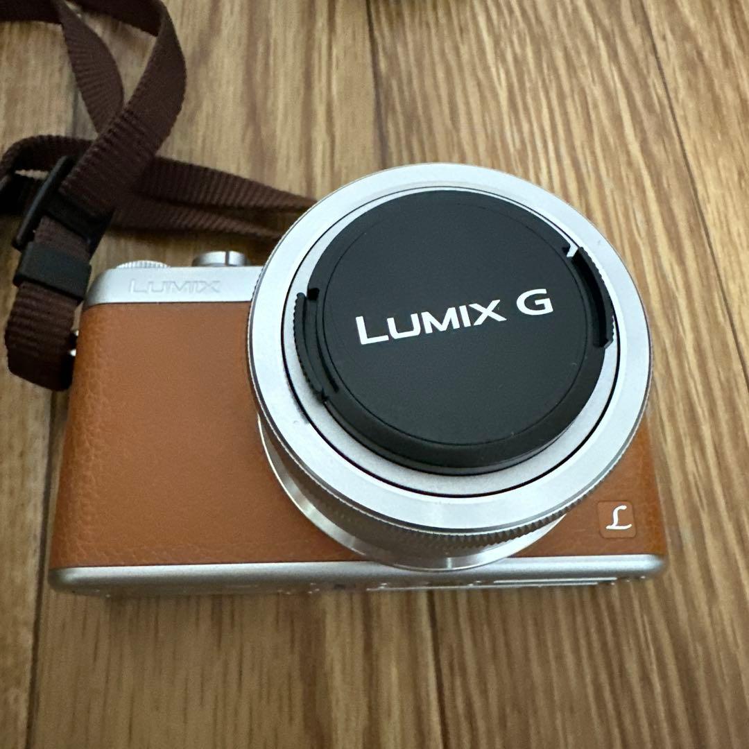Panasonic LUMIX G ミラーレスカメラ ブラウン GF7W
