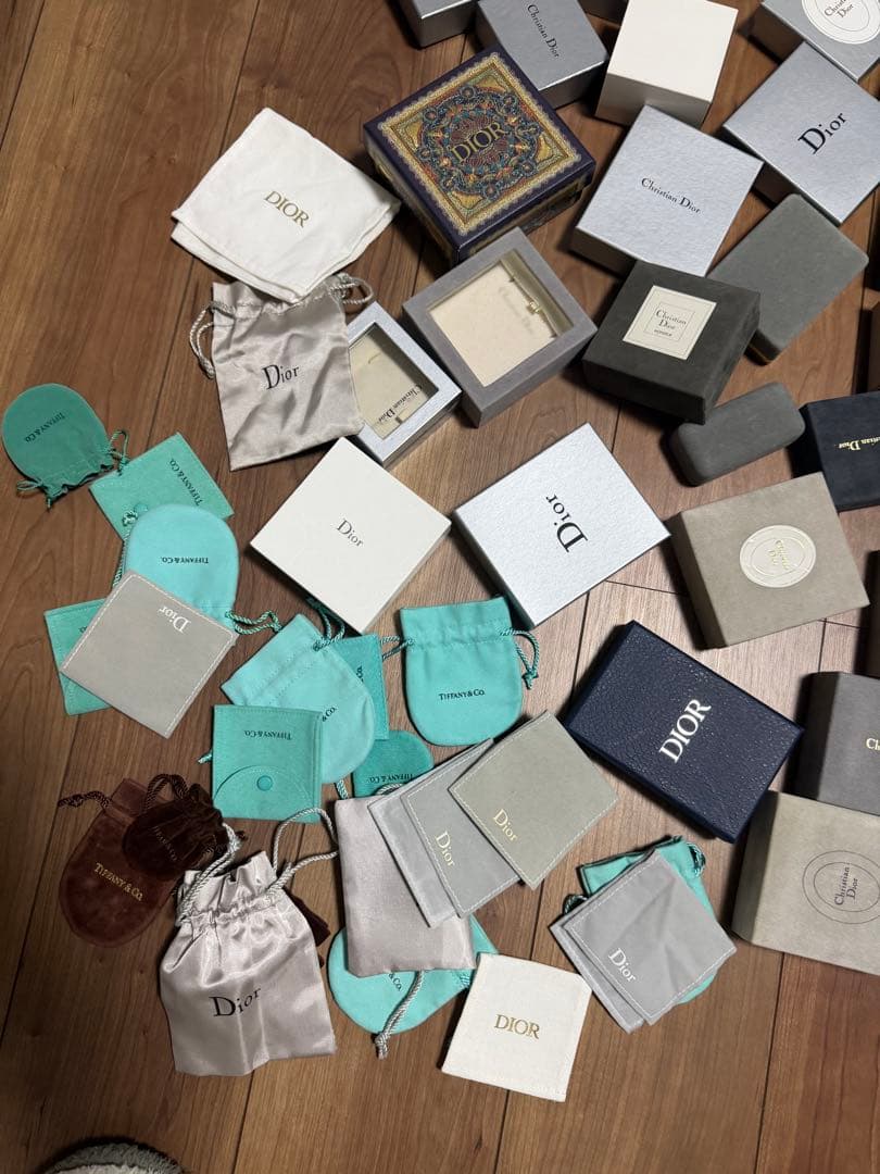 DIOR 箱