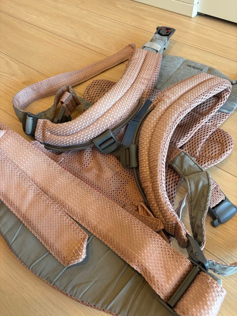 【ベビービョルン】ベビーキャリアハーモニー★ダスティピンク★専用バッグ付き★美品