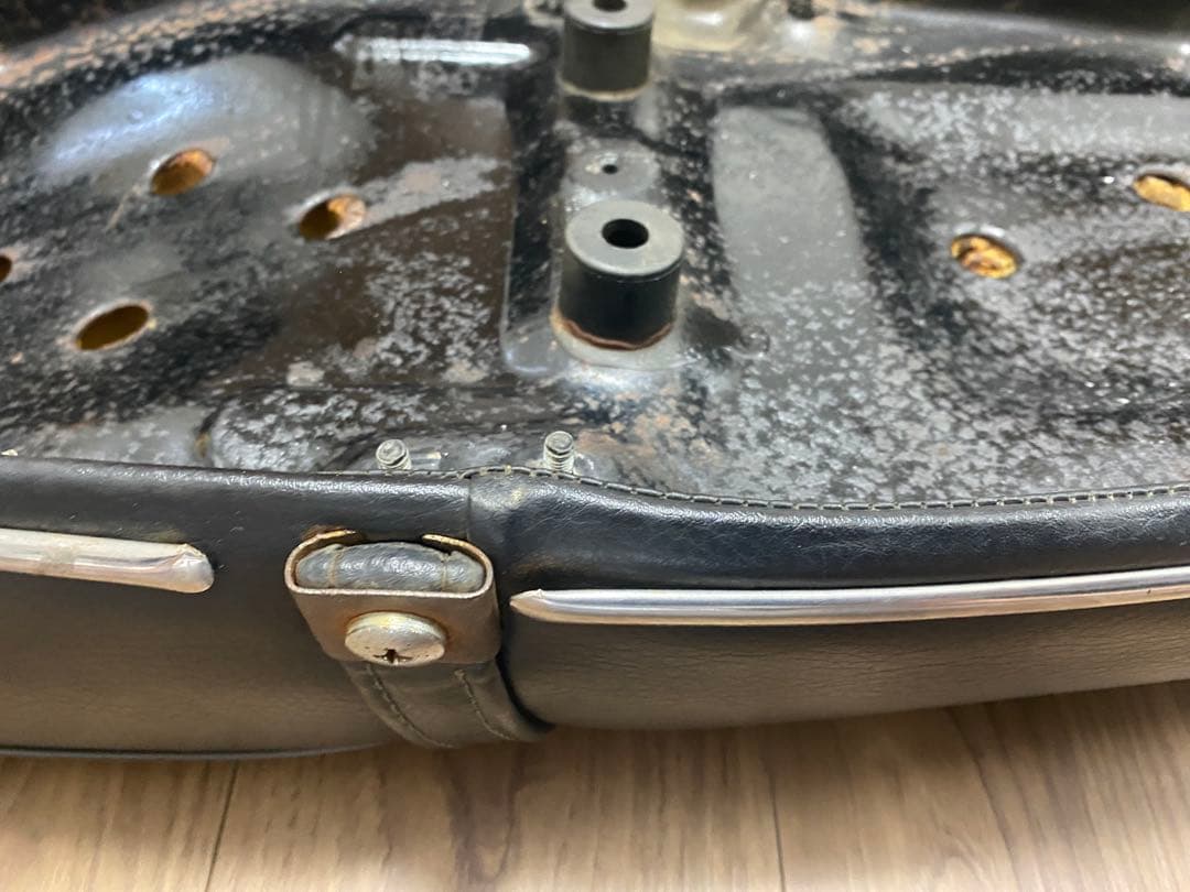 【値下げ】希少　HONDA CB350 エクスポート　バイクシート ブラック